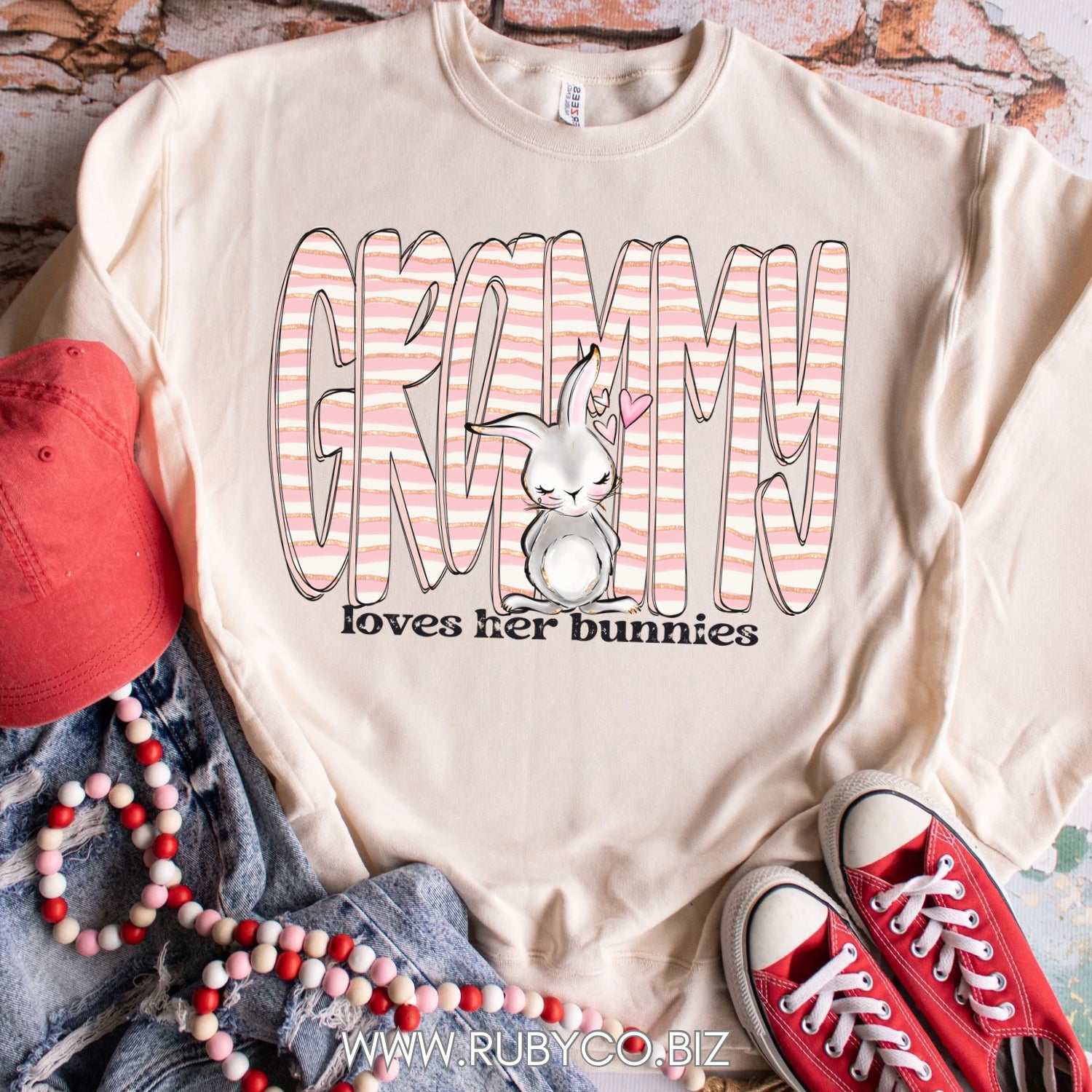 Grammy Loves Her Bunnies - Sweatshirt